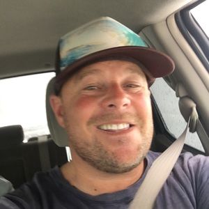 Meet your Posher, Troy